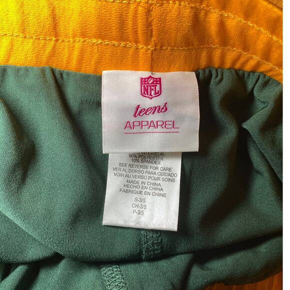 Green Bay Packers - NWT - Teen Activewear Shorts with Liner - Picture 5 of 8